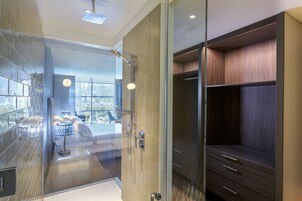 Shower, rainfall showerhead, eco-friendly toiletries, hair dryer