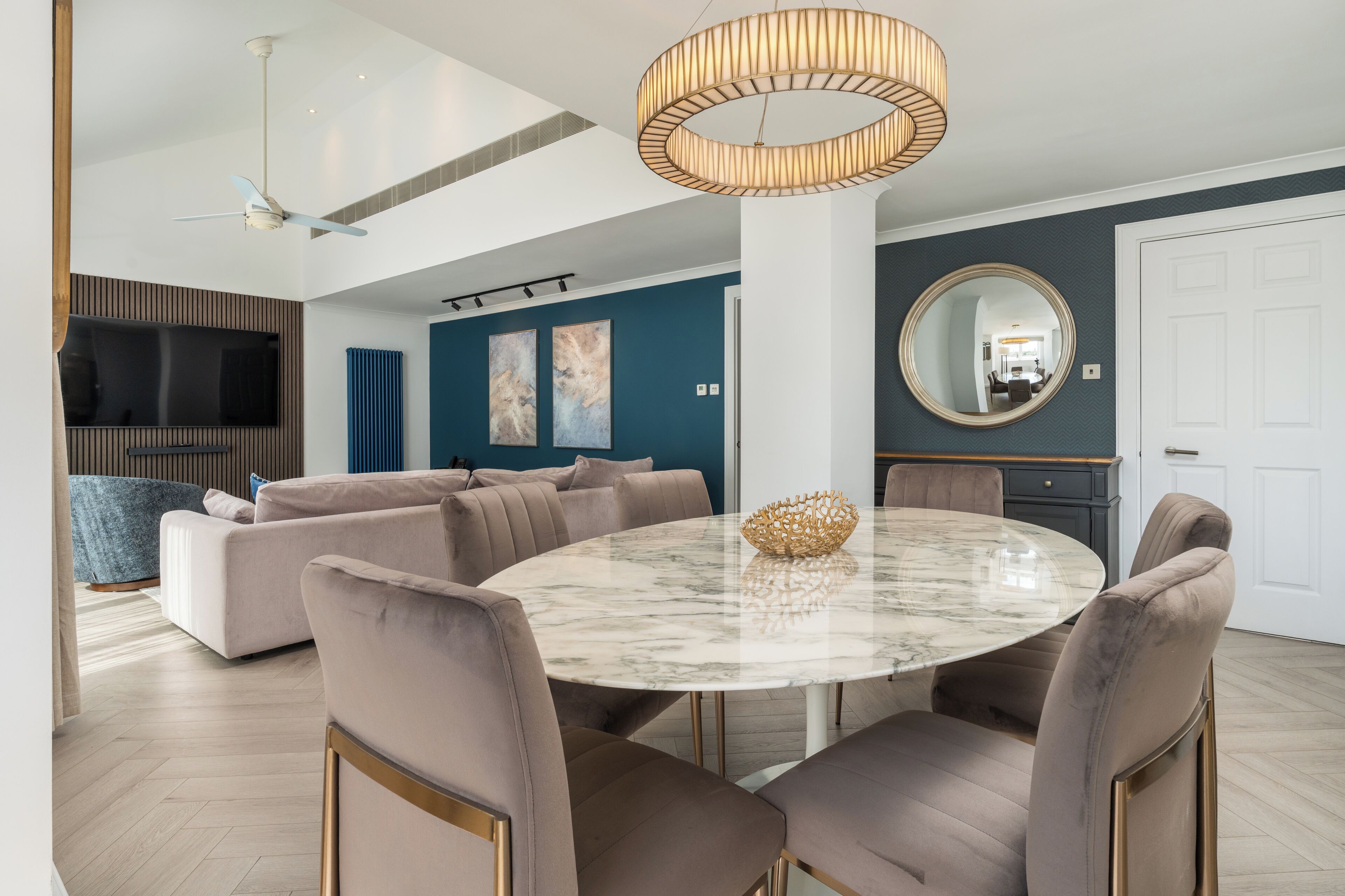 Apartamento superluxo, 3 quartos, terraço | Opções para refeição no quarto