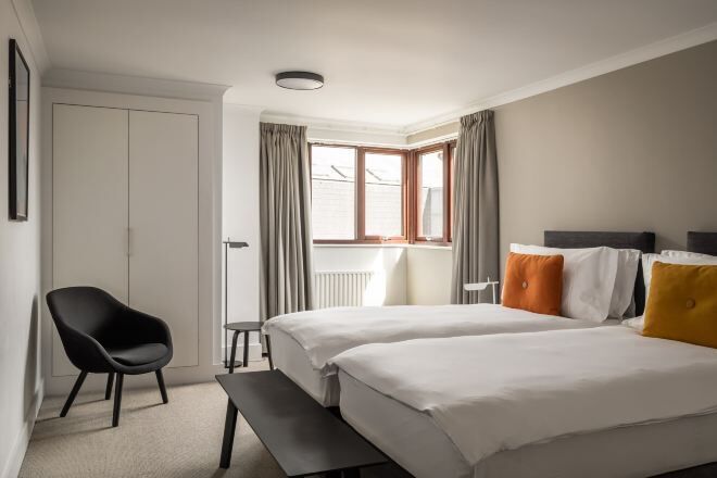 1 bedroom, Egyptian cotton sheets, premium bedding, pillowtop beds