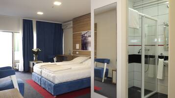 Double or Twin Room, Balcony | Desk, iron/ironing board, bed sheets