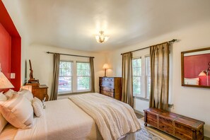 Classic House, 4 Bedrooms | 4 bedrooms, desk, iron/ironing board, free WiFi - 1936 Keystone Cottage - Family Friendly (Boise)