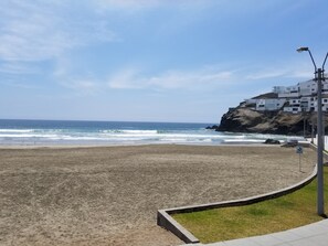 ใกล้ชายหาด