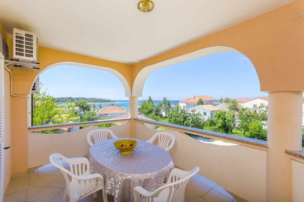 Apartamento panorámico, 2 habitaciones, terraza, vistas al mar | Vistas al mar