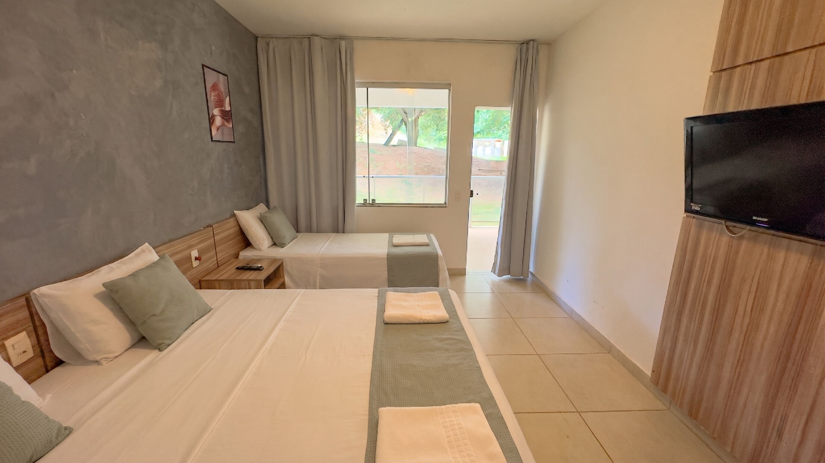 Suíte premium com Varanda | Bar mini, langsir/tirai gelap terus, Wi-fi percuma, cadar katil 