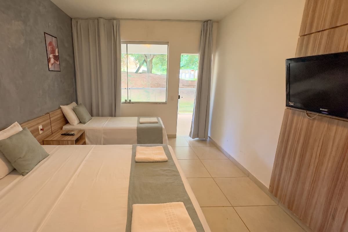 Suíte premium com Varanda | Minibar, blackout drapes, free WiFi, bed sheets