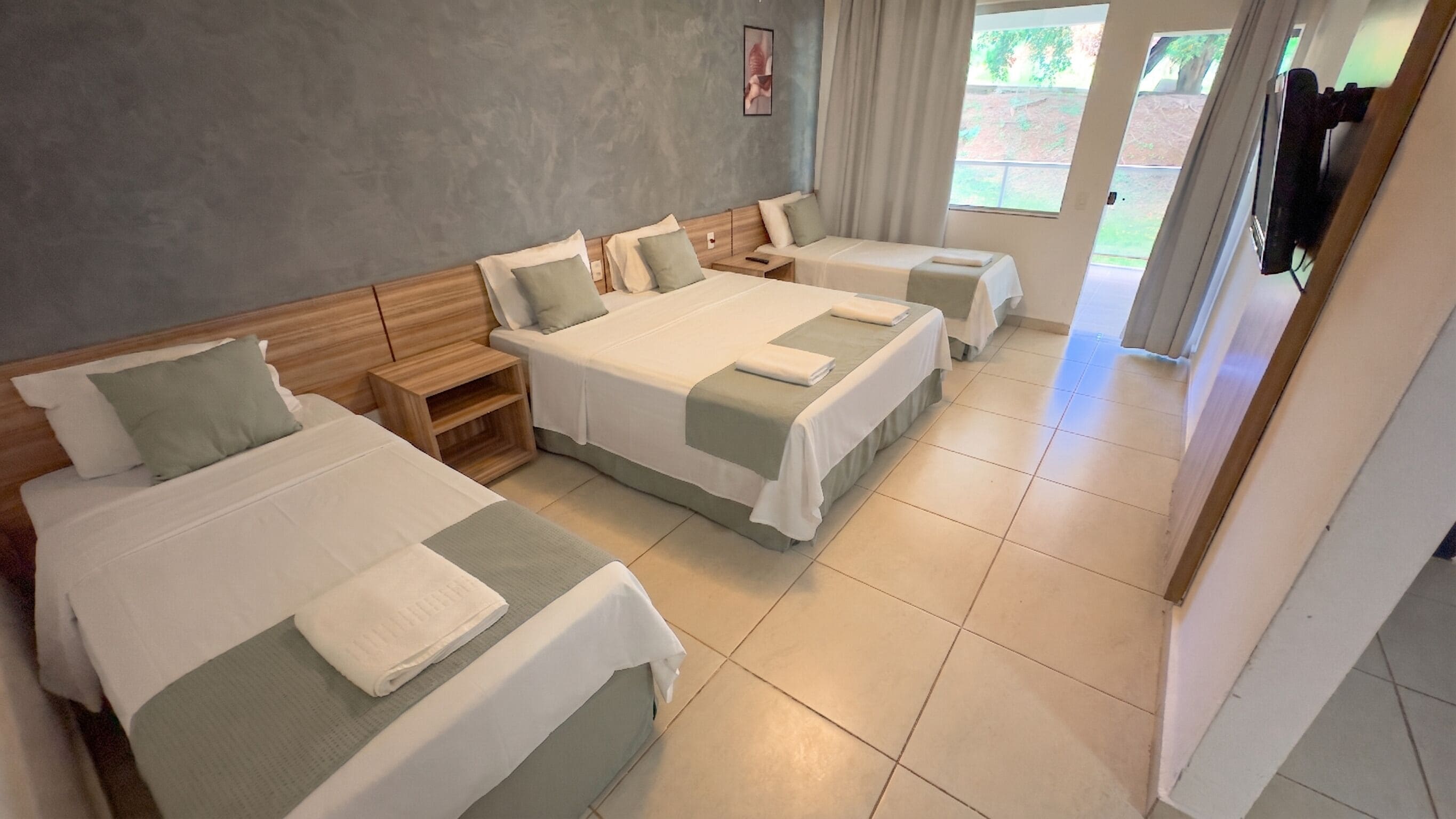 Suíte premium com Varanda | Minibar, blackout curtains, free WiFi, bed sheets