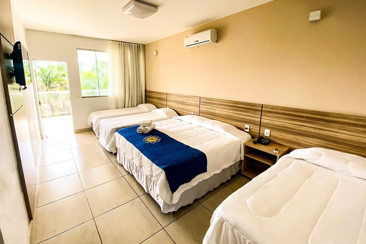 Suíte premium com Varanda | Minibar, blackout curtains, free WiFi, bed sheets