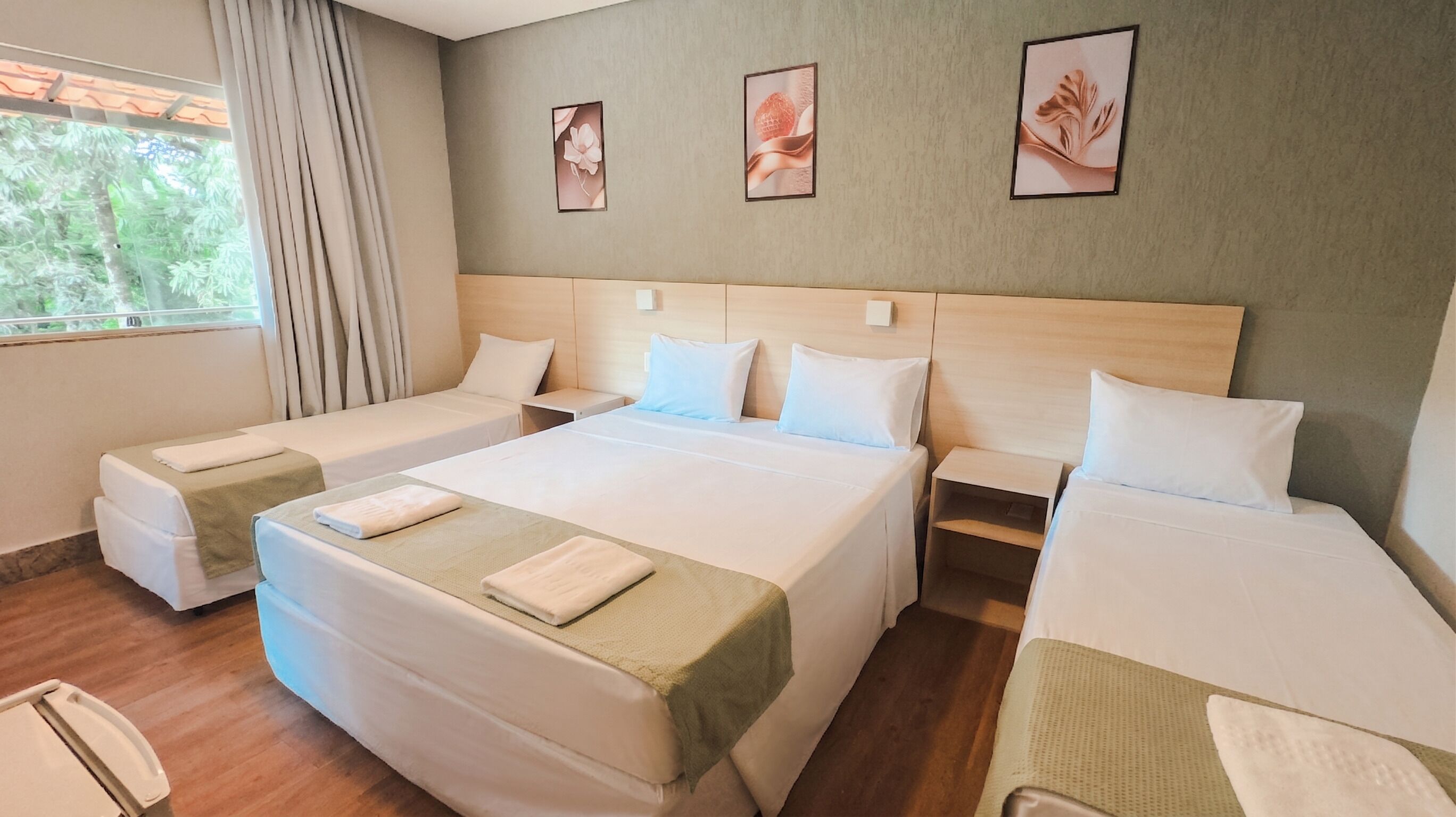 Standard Room | Bar mini, langsir/tirai gelap terus, Wi-fi percuma, cadar katil 