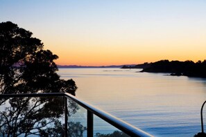 아파트, 킹사이즈침대 1개, 바다 전망 (Figtree Apartment) | 객실  에서 보이는 전망