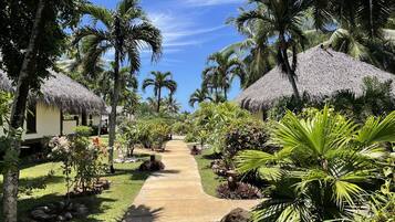 Garden View Villa | In-room safe, desk, iron/ironing board, free WiFi