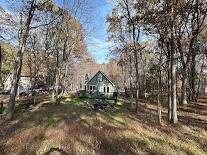 Property grounds - CozyCottageGetaway;PetFriendly;FencedYard;Lake;Beach;Pool;JimThorpe;WaterPKs,SKI (Albrightsville)