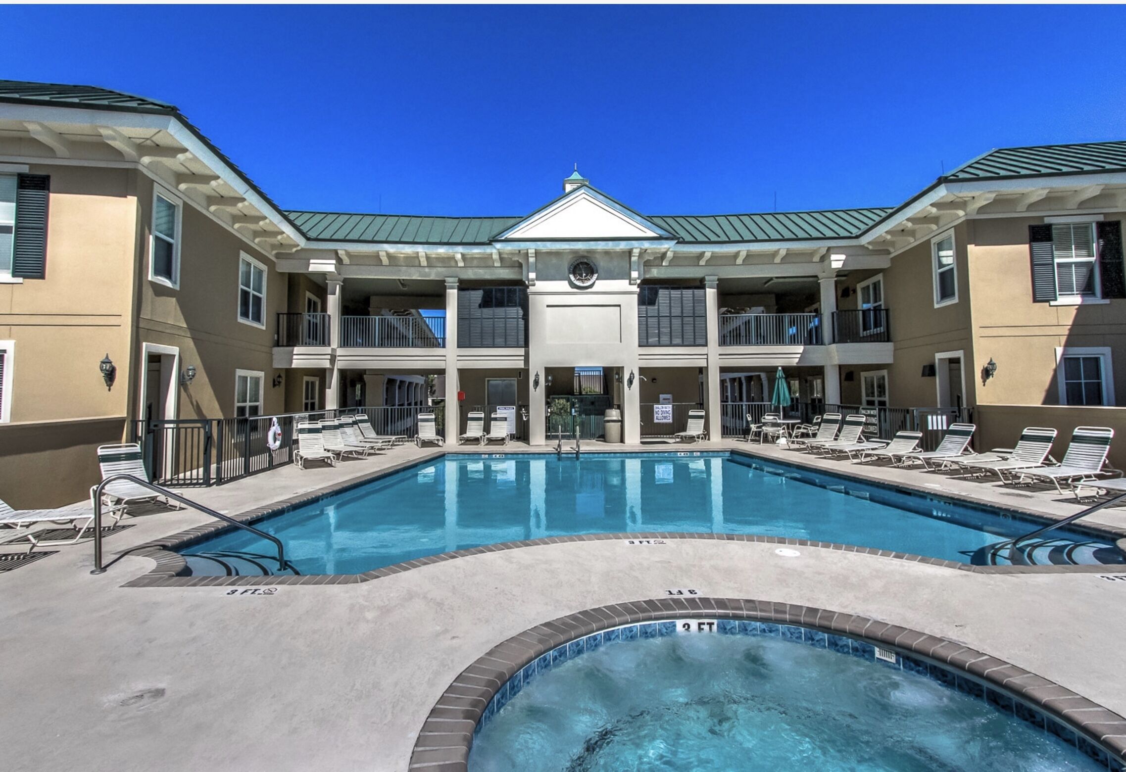 Unit 405- Same Floor as Rooftop Pool, SeaCrest Pool Use, Next to Coligny Plaza.
