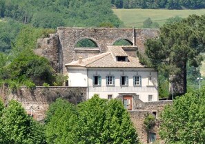 Exterior - Renaissance Villa of the Aqueduct 1hr from Rome. Lazio-Umbria border  (Orte)