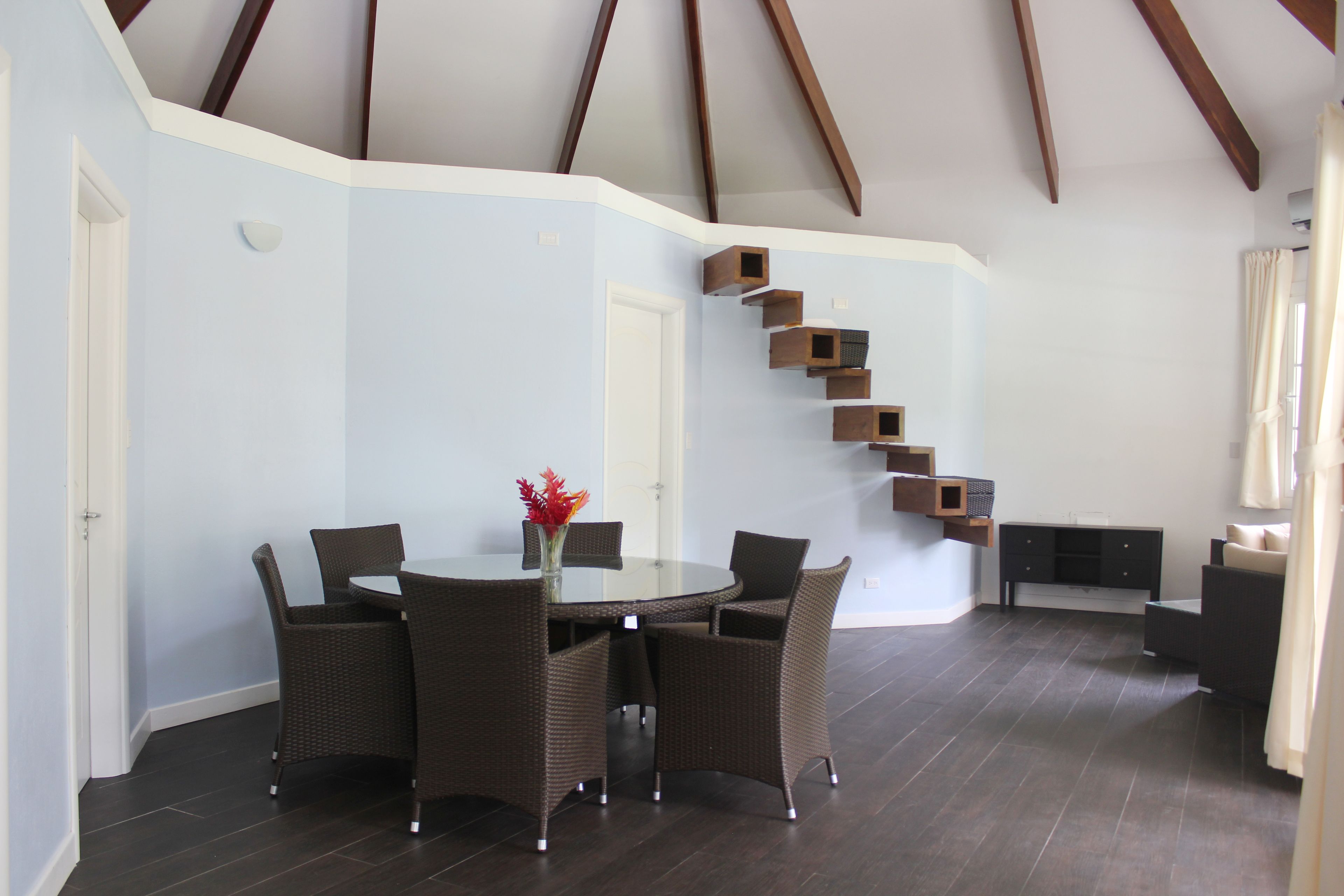 Villa Confort, 1 habitación | Servicio de comidas en la habitación