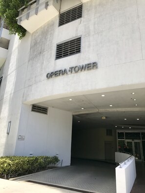 Entrada al alojamiento