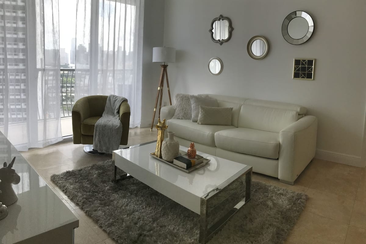Superior Apartment, 1 Bedroom, Balcony, Bay View | Living room | Flat-screen TV
