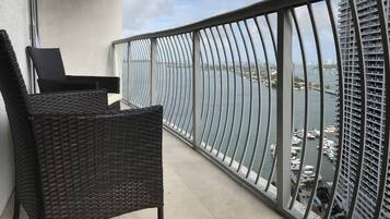 Superior Apartment, 1 Bedroom, Balcony, Bay View | Balcony