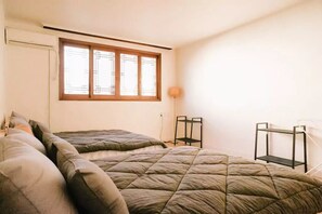 Familienzimmer, 1 Schlafzimmer | 1 Schlafzimmer, Schreibtisch, kostenloses WLAN