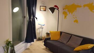 1 bedroom, desk, free WiFi