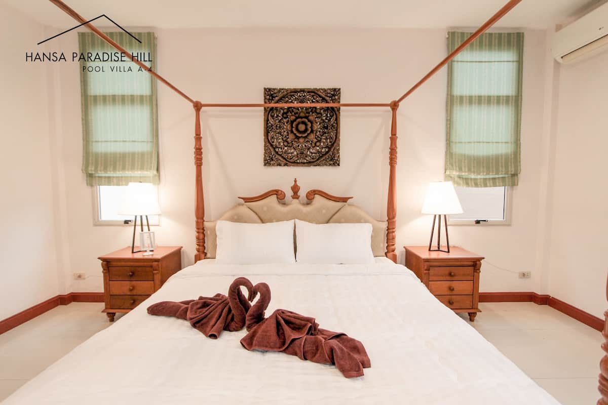 3 bedrooms, Egyptian cotton sheets, premium bedding, Select Comfort beds
