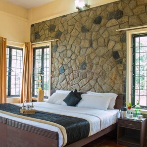 Rollaway beds, free WiFi - V Resorts Cliff Hanger Wayanad (Vythiri)