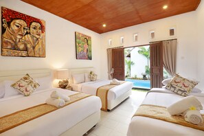3 bedrooms, premium bedding, in-room safe, iron/ironing board - Villa Monaco (Seminyak)