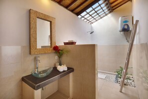 Bathroom - Villa Monaco (Seminyak)