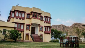 Courtyard - V Resorts Adhbbhut Jaipur (Amer)