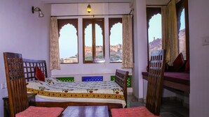 Super Deluxe Room | Living room - V Resorts Adhbbhut Jaipur (Amer)