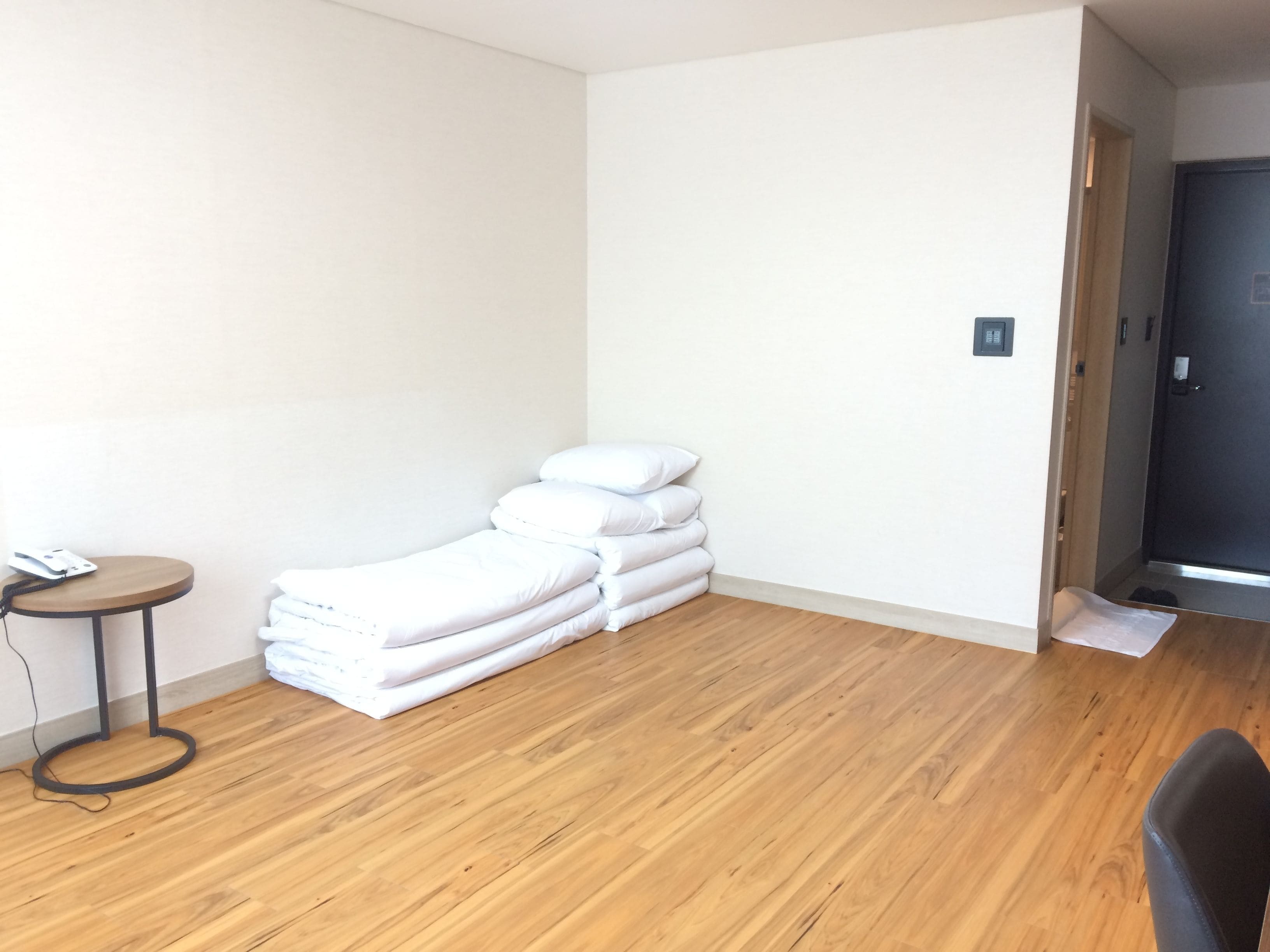 traditional room | 1 bedroom, in-room safe, desk, blackout curtains