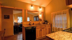 Fridge, microwave, oven, stovetop - Storybook Redemption Cabin - Best of Cozy Colorado Mountain Cabins - Prime Loc (Estes Park)