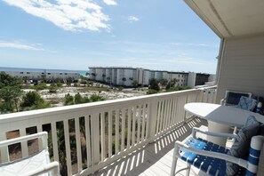 Property grounds - Custom Europ4ean Kitchen just steps to the beach (SEAGROVE BEACH)