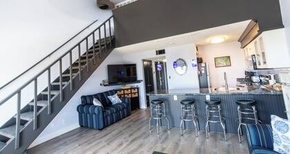 Completely Renovated for 2026 easy beach access and more for your money
