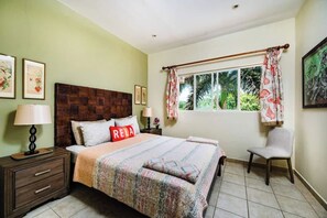 3 bedrooms, iron/ironing board, travel cot, free WiFi
