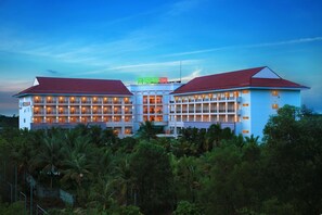 Exterior - DLGL - Dung Quat Hotel (Binh Son)