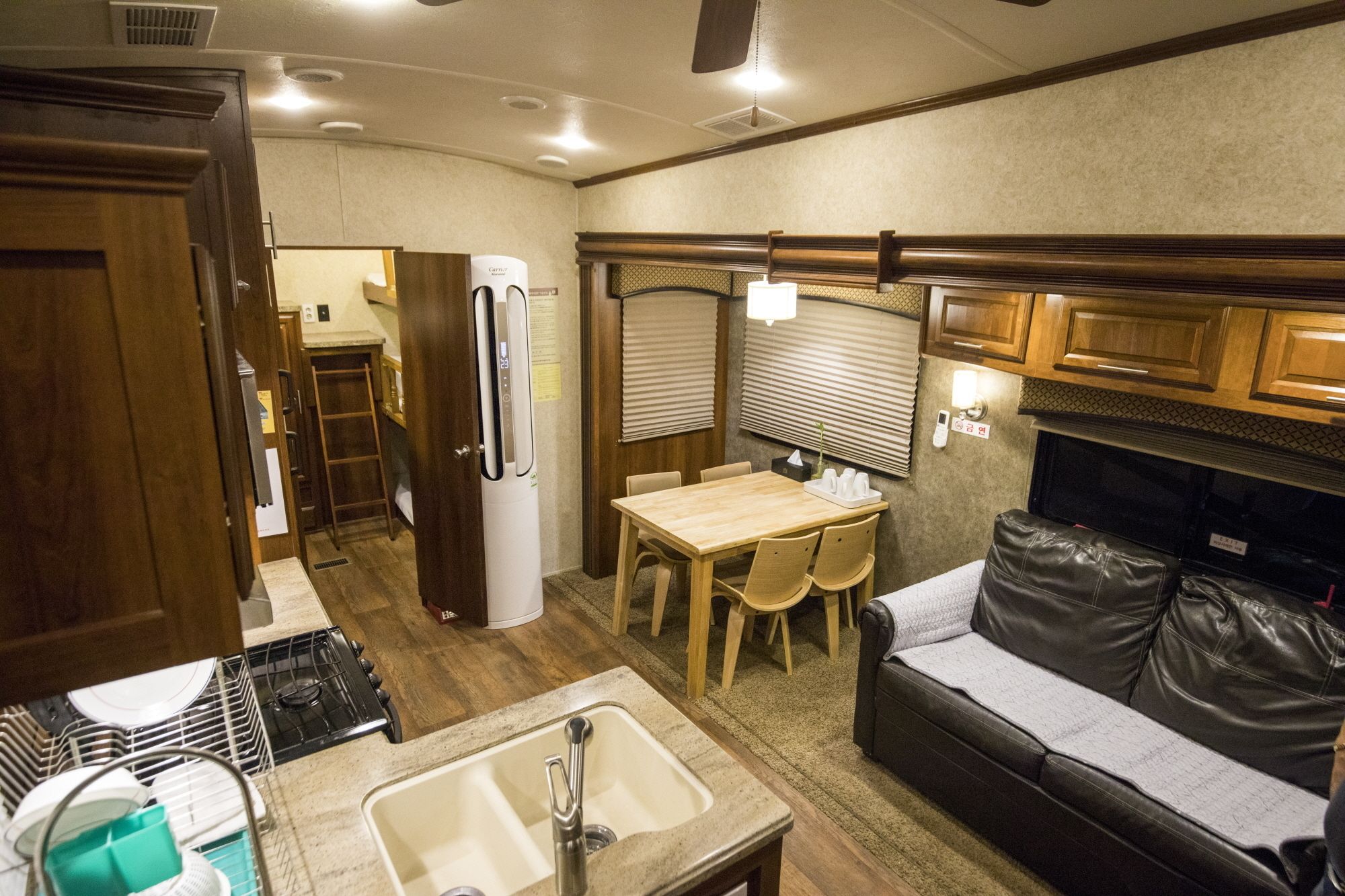 Premium-rum | Mörkläggningsgardiner, ljudisolering, gratis wi-fi och sängkläder