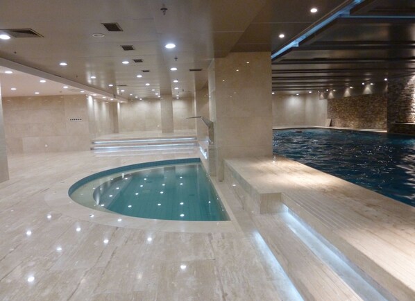 Indoor pool - Changchun Ramada Hotel (Changchun)