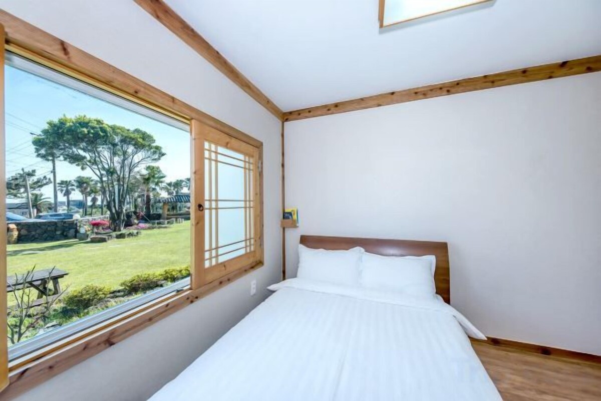 1 bedroom, WiFi (free)