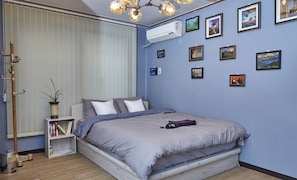 Talo | 4 makuuhuonetta, ylelliset vuodevaatteet, minibaari, ilmainen Wi-Fi