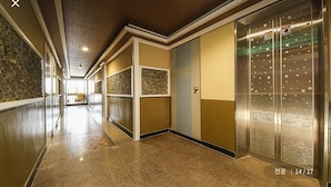 رواق