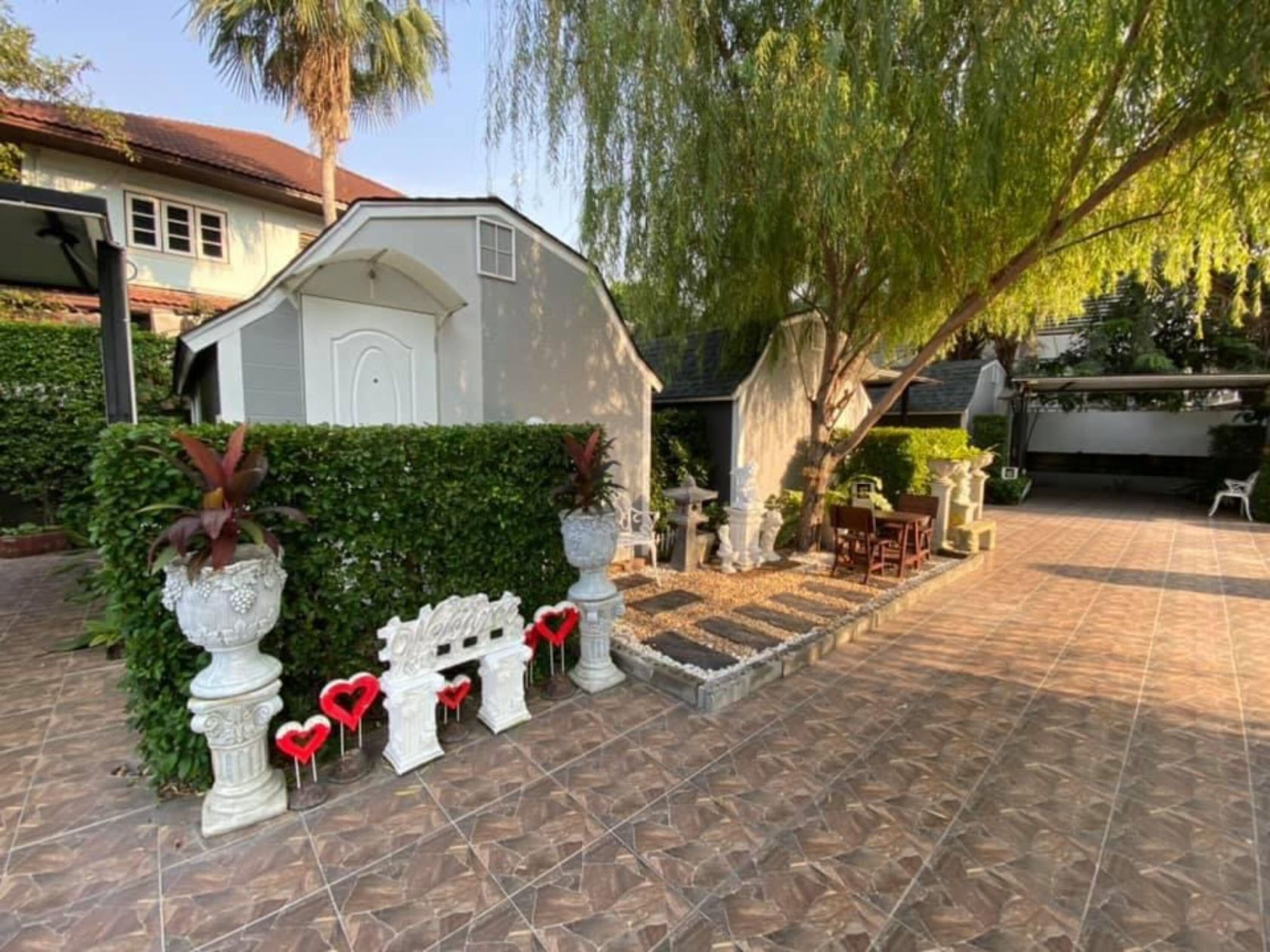 บริเวณภายนอก