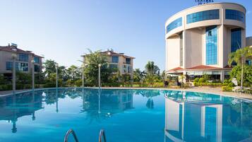 Outdoor pool, a rooftop pool
