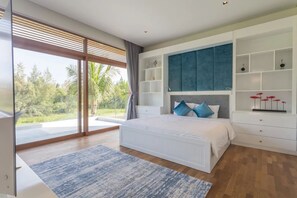 1 bedroom, desk, blackout curtains, soundproofing - Ocean Villas Beach Resort (Da Nang)