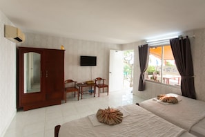Group Room, Sea View | Minibar, desk, free WiFi - 86 Ha Long (Ho Chi Minh City)