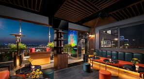 Bar (on property) - Bendecir Hotel & Spa (Hanoi)