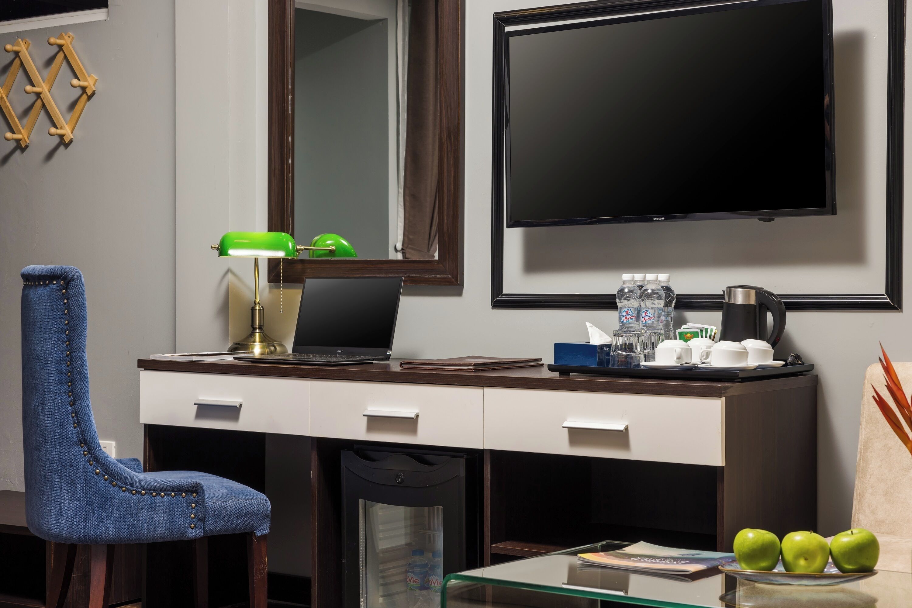executive family room | 1 bedroom, minibar, in-room safe, desk