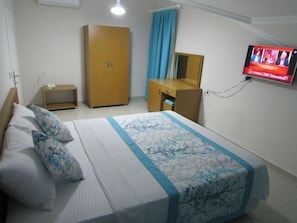 Premium bedding, minibar, individually decorated, individually furnished