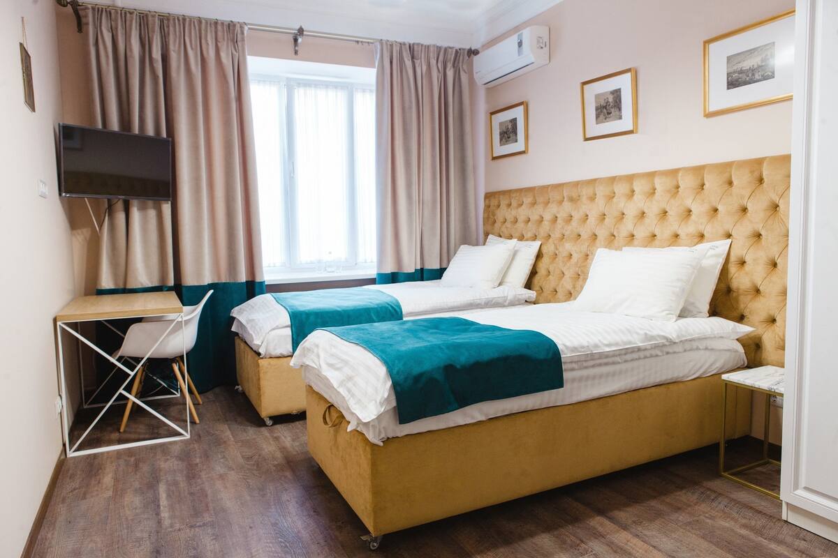Habitación Confort con 1 cama doble o 2 individuales, 1 habitación | 1 dormitorio, ropa de cama de alta calidad, minibar y caja fuerte