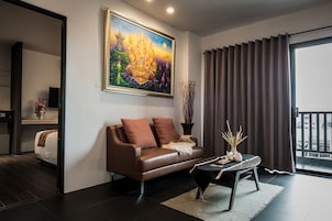 Grand Suite Room | Living room | LCD TV