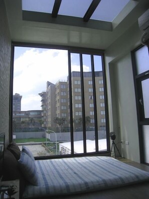 Classic Double Room, Futon Jepun | Meja, langsir/tirai gelap terus, katil lipat simpan/tambahan 